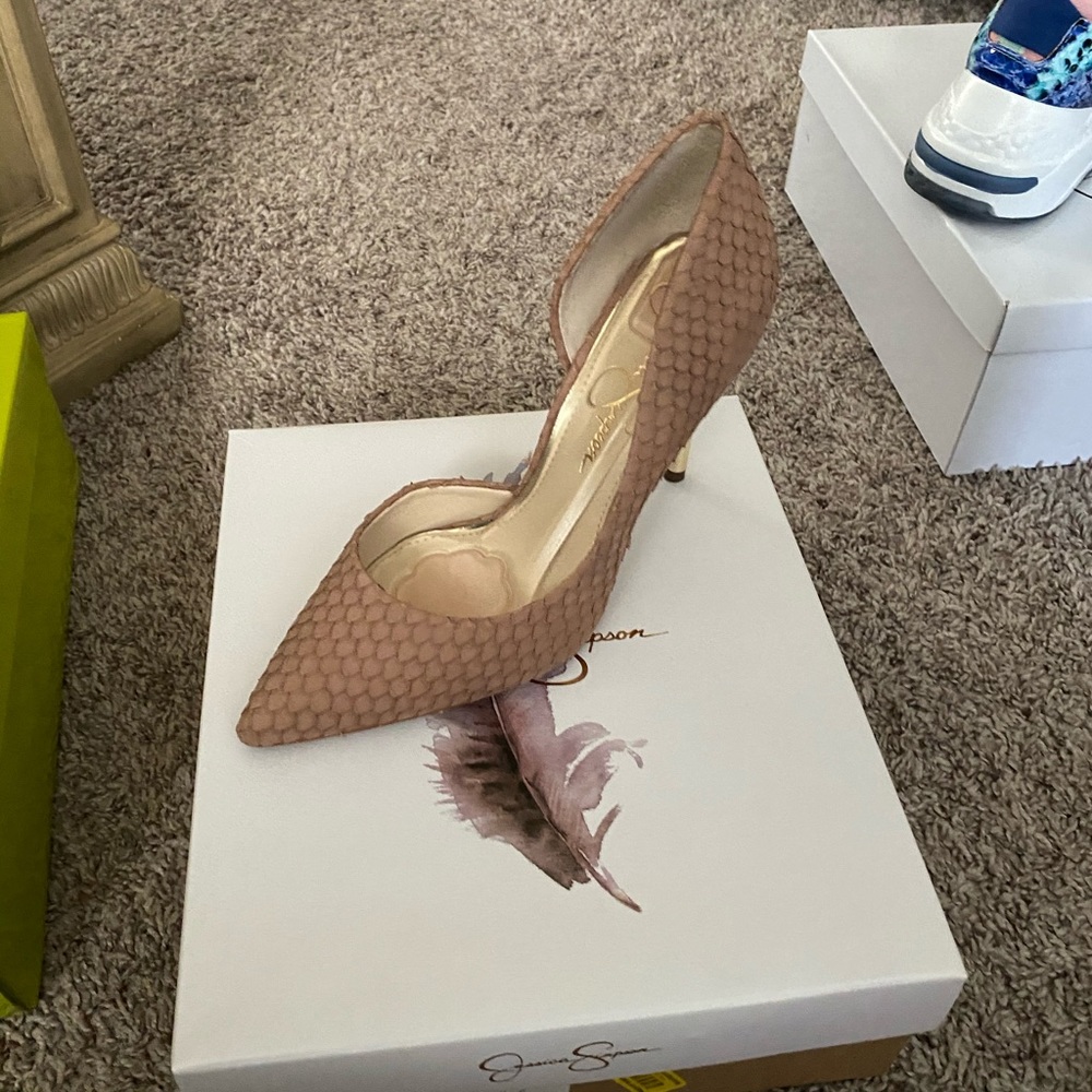 Jessica Simpson nude heels